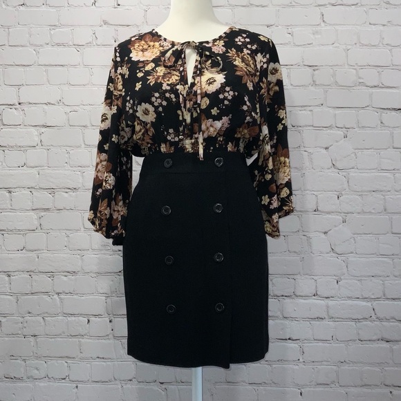 et vous Cute Wrap Skirt with Front Button Closure 100% Wool Perfect for Holidays - Picture 4 of 6